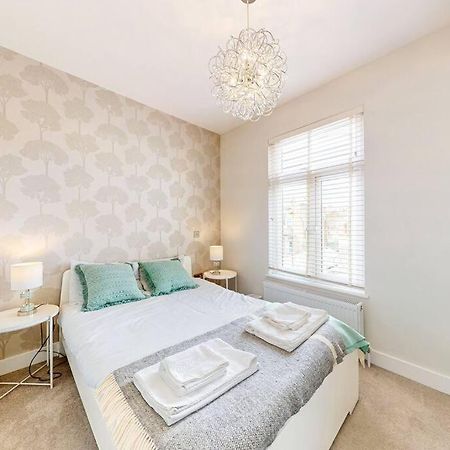 Stylish 2Bed2Bath Flat 4Min From Tube Station Βίλα Λονδίνο Εξωτερικό φωτογραφία
