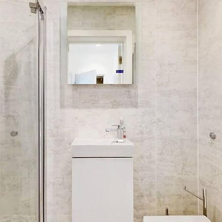 Stylish 2Bed2Bath Flat 4Min From Tube Station Βίλα Λονδίνο Εξωτερικό φωτογραφία